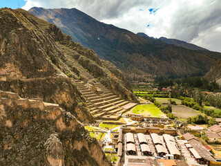 Complejo arqueológico de Ollantaytambo en el valle del Urubamba Cuzco Perú