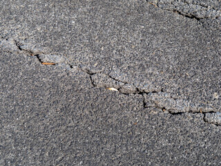 Obraz premium 道路のひび割れ。 