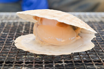 ホタテ貝の網焼きバーベキュー