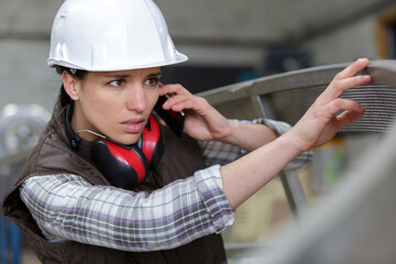 woman contractor on the phone