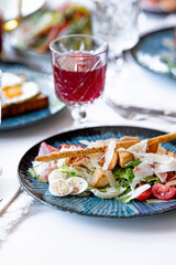 salad with shrimps and vegetables