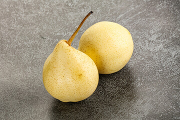 Natural organic Chinese yellow pears