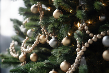 Eco Holiday Charm: Sustainable Christmas Trees with Ethical Wooden Bead Garlands for a Zero-Waste Festive Decor.