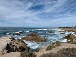 Rochers sur la côte de Monterey en Californie, Etats-Unis