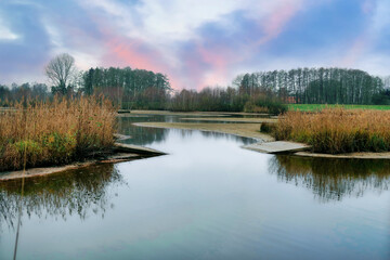 Sonnenaufgang am Steinhorster Becken im Paderborner Land