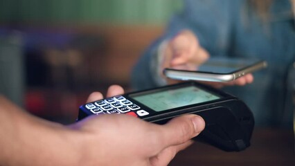 Contactless payment with smartphone technology and card reader