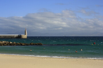 Vistas de playa y duna en Tarifa, Cádiz. 