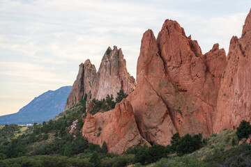Obraz premium Garden of the Gods at sunset in the evening in Colorado Springs, CO