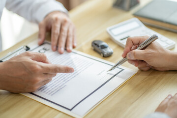 Loss Adjuster Insurance Agent Inspecting Damaged Car. .Sales manager giving advice application form document considering mortgage loan offer for car  insurance - obrazy, fototapety, plakaty