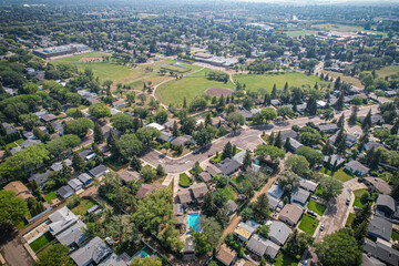 Fototapeta na wymiar Breevort Park neighbourhood Aerial in Saskatoon