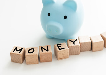 MONEY on colorful graph
