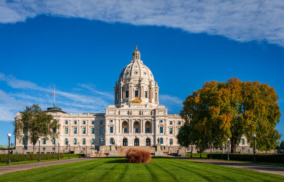 Front view of facade of the Capitol building in the state of Minnesota in Saint Paul, MN