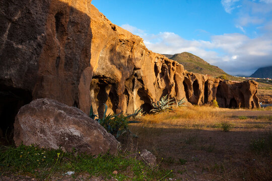 Cuevas de Las Tres Cruces en la isla de Gran Canaria, España