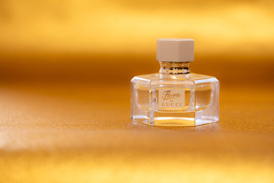 Gucci Flora glass bottle