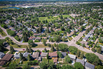 Obraz premium Aerial of the Nutana Park Neighborhood in Saskatoon