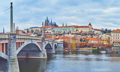 Obraz premium The cityscape with Manes Bridge and Vltava River, Prague, Czechia