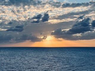 Obraz premium sunset over the ocean