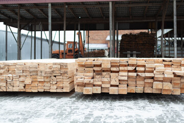 Woodworking, lumber, unloading, board, rail, beam