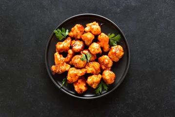 Foto auf Alu-Dibond Sweet chili cauliflower wings © nadin333