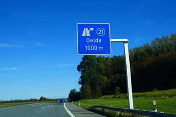 Schild Autobahnausfahrt Oelde