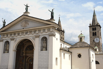 Fototapeta na wymiar The cathedral of Santa Maria Assunta is the main place of worship and with the Collegiate Church of Sant'Orso a symbol of sacred art in the Aosta Valley.