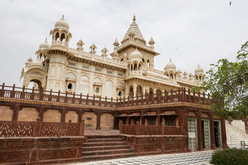 Fototapeta na wymiar The Jaswant Thada palace in Jodhpur in Rajasthan, India. The blue city
