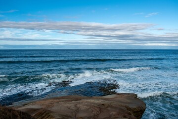 Landscape of Sunset Cliffs Coastal Trail surrounded by the sea in San Diego, California