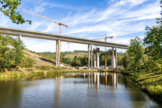 Neubau einer der Autobahnbr&uuml;cken an der A45 im Siegerland