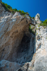 Obraz premium rock in the sea