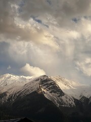 Obraz premium clouds over the mountains