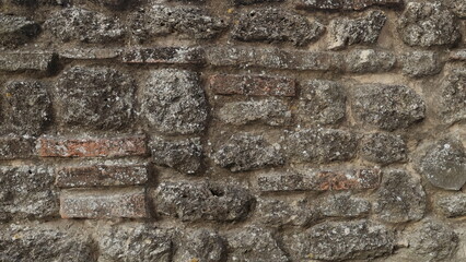 muretto vecchio di pietra