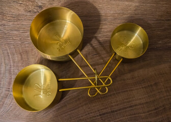 Tree metal grams Measuring like gold material for kitchen usage 