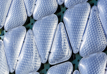 Iridescent inflatable cluster