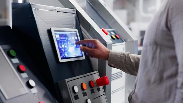 Print Operator At Factory