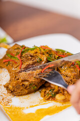 Cabrito a la norteña is a dry dish typical of Peruvian gastronomy.
