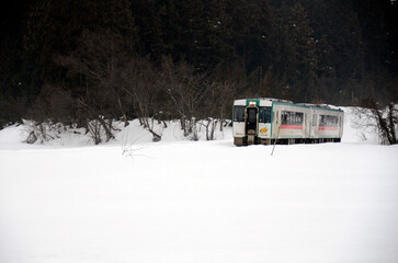 雪と列車