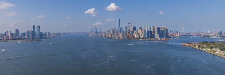 Obraz premium Helicopter, high angle shot of the Hudson River, East River, Lower Manhattan and Jersey City, New York, USA