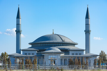 Ali Kuscu Mosque in Istanbul Airport. - obrazy, fototapety, plakaty