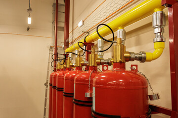 Gas fire extinguishing system