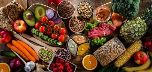 Keuken spatwand met foto A variety of food products representing balanced diet © monticellllo