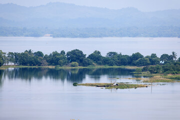 Fototapeta na wymiar Beauty of Kaptai Lake.this photo was taken from Rangamati, Chittagong, Bangladesh.