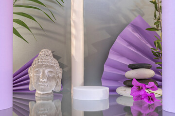 Arrière plan violet et blanc avec présentoir pour des produits avec un rendu 3 D. Plate-forme vide avec podium pour cosmétique, bijoux, maquette ou autres objets.	