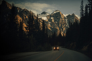 Alberta Adventure: Moraine Lake Mountain Drive