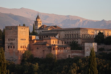 Fototapeta premium Alhambra palace and fortress in Granada, Andalusia, Spain