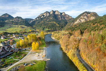 Aerial view of Trzy Korony mountain in Pieniny, Poland, during autumn © Mazur Travel