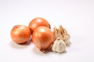 玉葱（タマネギ）と大蒜（ニンニク）