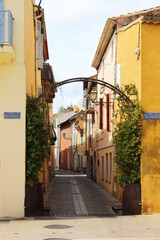 Colorful Buildings in Martigues, France - obrazy, fototapety, plakaty