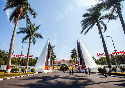 IPDN entrance gate. The Institute of Domestic Government (IPDN) is a government-owned higher education institution which operates in the civil service sector. Located in Jatinangor, Sumedang Regency, 