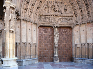 J.R.Reigosa. Una puerta de la Catedral de Leon
