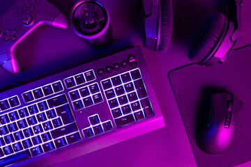 Keyboard lit with white light by various wireless devices